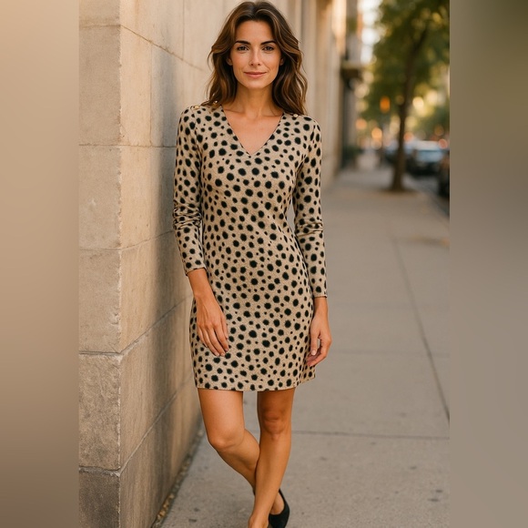 Michael Kors Dresses & Skirts - MICHAEL KORS Leopard Print V-Neck Long Sleeve Tunic/ Cocktail Mini Dress SZ M